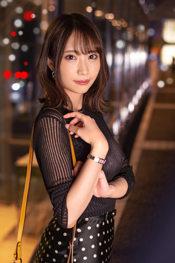 フライト明けでお疲れな美人CAさんの膣奥を攻めまくるセックスって最高だな！ 2