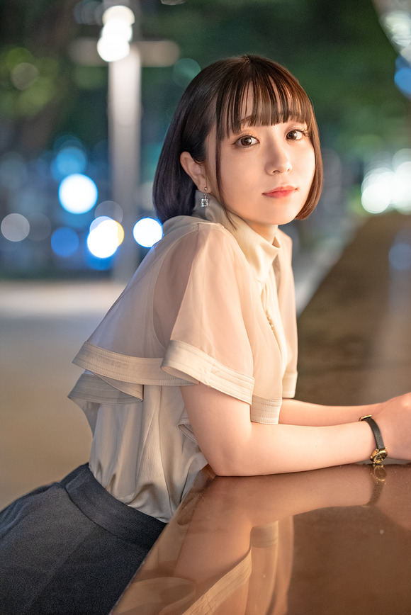 貢がれたシャネルを全身に装備した港区女子をおじさんチ〇ポで豪快ピストンってええな！ 4