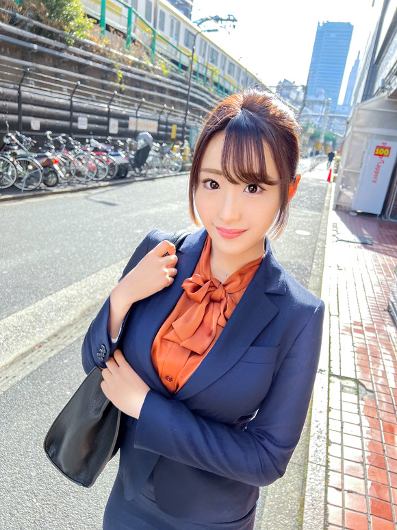 爆乳社長秘書がいつも社長にしてるパイズリをしてくれるってええな！ 2