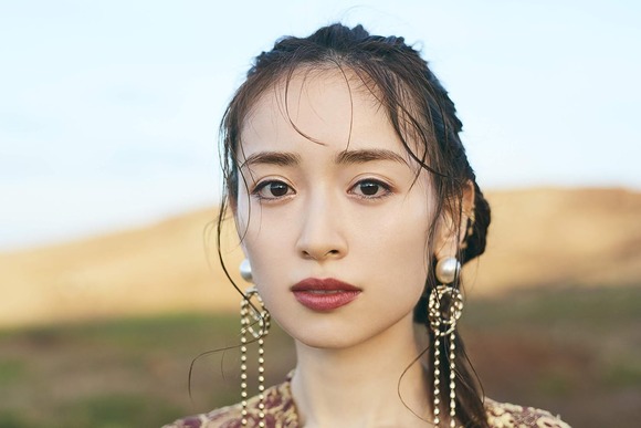 泉里香がサッカー日本代表 谷口彰悟と交際10年の末についに結婚！！ 6