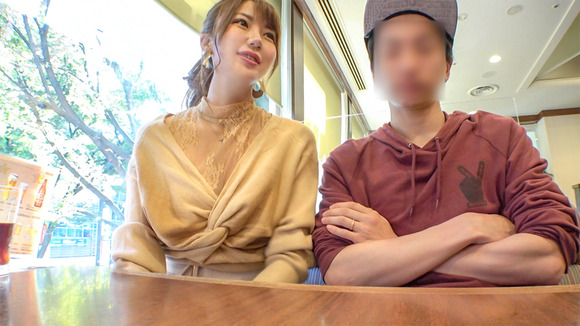 ホテル勤務の巨乳美女と勤務中セックスってええな！ 4