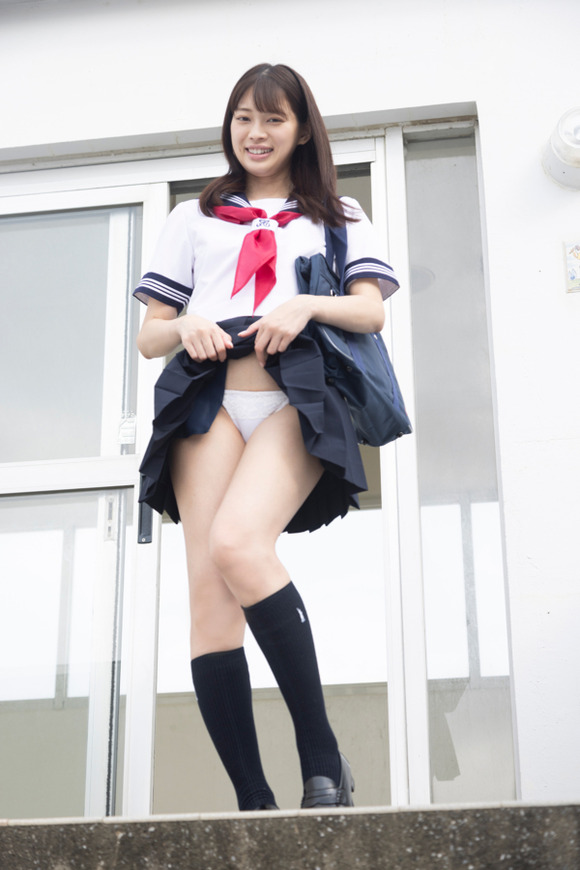 スレンダーグラドル藤田いろはがエッチな股ぐらを見せまくる新作イメビを出すぞ！ 9