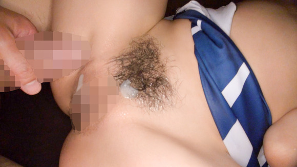 爆乳ガールズバー店員とハメ潮びしょびしょセックスってええな！ 32