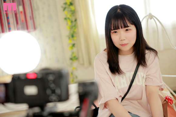 夢はパティシエの洋菓子美少女がAVデビュー「AV男優のHはあま~い!」 3