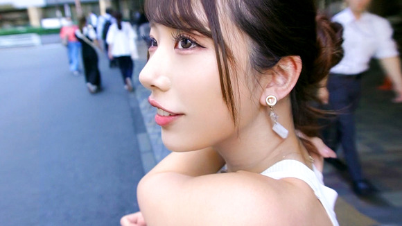 毎日毎日鉄板の上でたい焼き焼いてる美女とセックスって最高だな！ 8