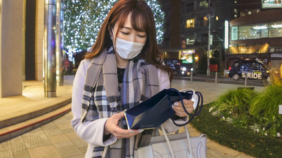 経験豊富なアラサーGカップ美人妻とイキまくり潮吹きセックスって最高だな！ 4
