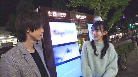 「こんな美尻に埋もれたいランキング」第1位を獲得した野球場の美人売り子とセックスってええな！ 5