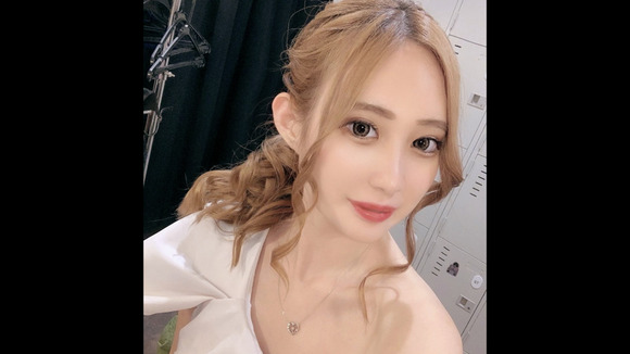 六本木で働く美巨乳ギャルを後ろからガン突きセックスって最高だな！ 5