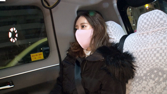 六本木で働く美巨乳ギャルを後ろからガン突きセックスって最高だな！ 4