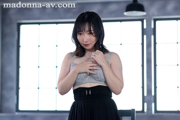 3年セックスレスな保育士の人妻さん、AVデビューしてデカ尻を振りまくる！ 4