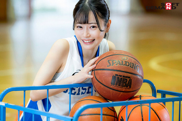 バスケ一筋だった青春美少女が性に目覚めてAVデビュー！ 4
