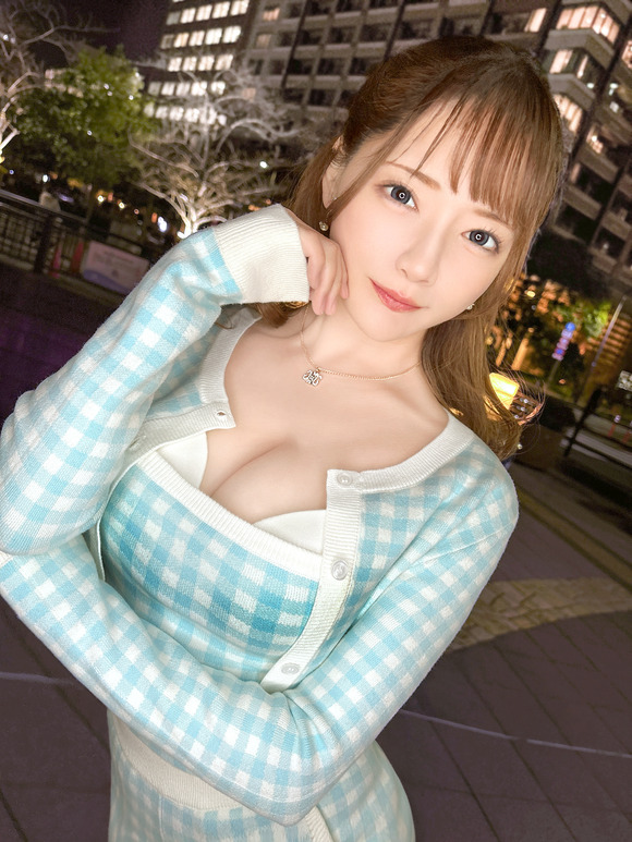 可愛い顔してデカチンを丸呑みしてしまううわばみ美女に咥えてほしいよな 2