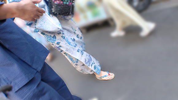 巨乳の浴衣美女を半分脱がしてセックスするって最高だな！ 3