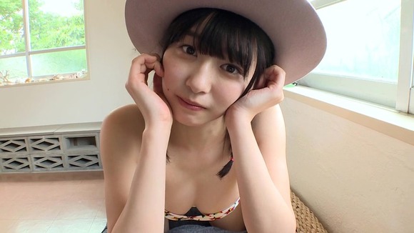 グラドル我妻ゆりかの柔らかそうなムチムチボディがたまらん件 7