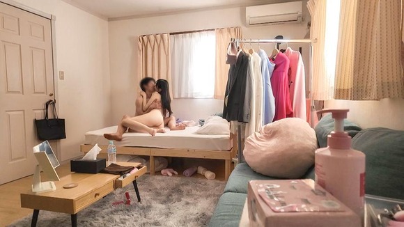 仕事帰りの爆乳美女の部屋でパイズリセックスって最高だな！ 18