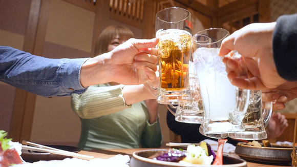 欲求不満人妻のじゅぽじゅぽエロすぎ吸引フェラってええなあ 4