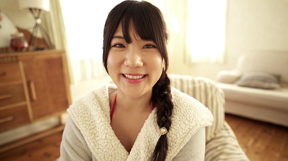 普段はライブチャットやってるエッチ美女が着エロデビュー！ 3