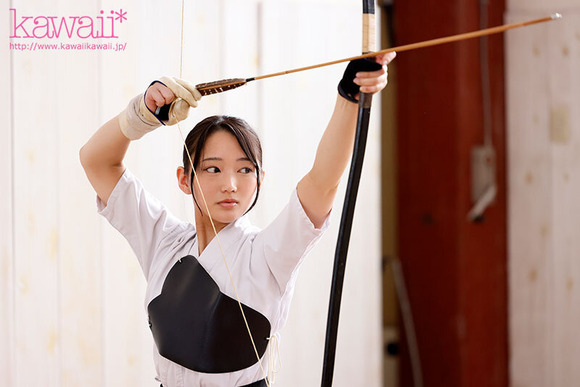 チンポという弓を引くために天才弓道少女が決意のAVデビュー「射（しゃっ！）」 3