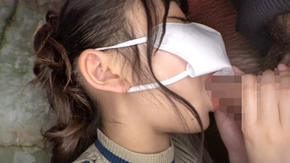 服の上からでもボインなおっとり巨乳ちゃんにデカチンガン突きセックスって最高だな！ 12