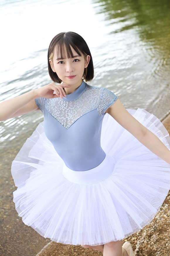 ３年間専属女優として働いた現役AV女優さんの全財産がこちら 3
