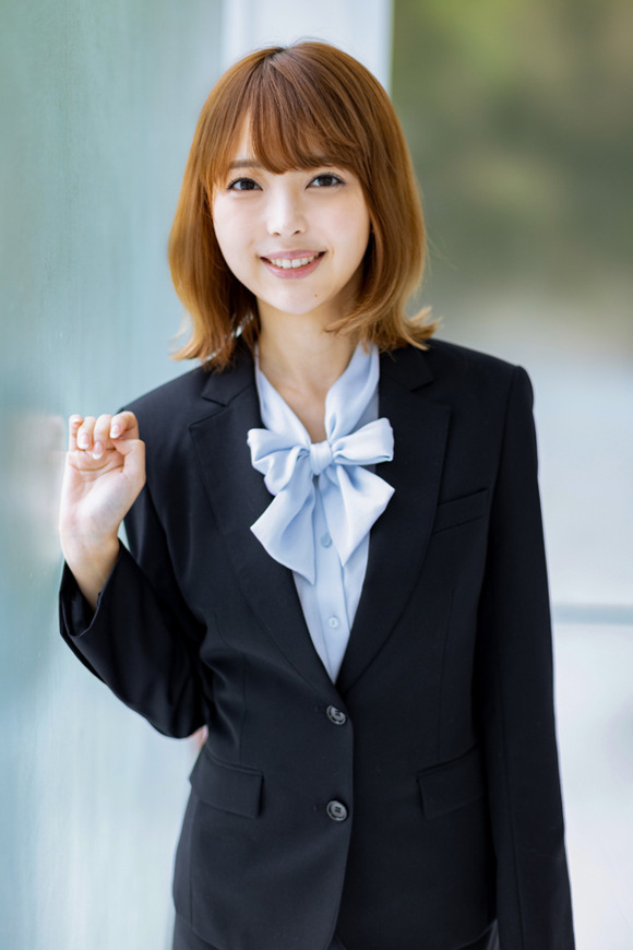 東大卒で平日は会社員で週末はグラビアやってる働き者グラドルが新作イメビを出すぞ！ 2