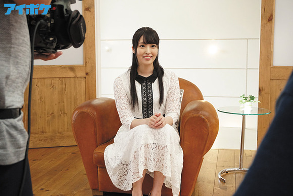 アイポケから19歳の新星美少女ひめ乃雪がAVデビューするぞ！ 4