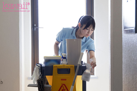 日本一可愛くてスタイルが良いビル清掃員がAVデビューするぞ！！ 6