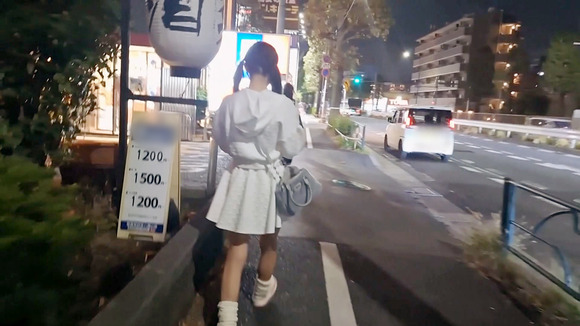 家でリラックスしてるノーブラミニマム彼女とラブラブセックスって最高だな！ 25