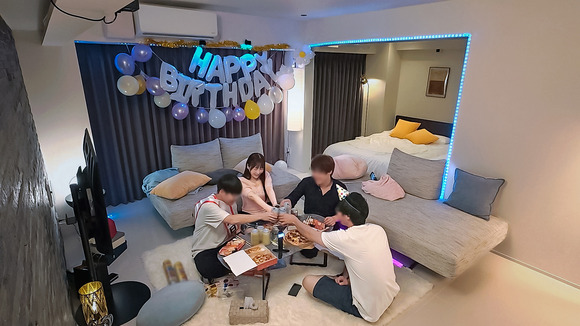 ヤリマン焼肉屋バイトギャルと潮吹きセックスって最高だな！ 5