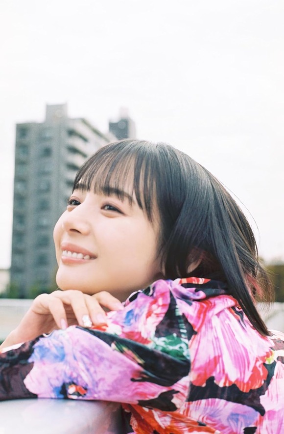 プロ雀士でモデルの岡田紗佳が新作写真集で国士無双ボディを見せるぞ！ 6