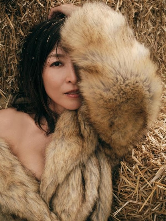 かとうれいこ（56）が新作写真集で完熟美ボディを見せるぞ！ 2