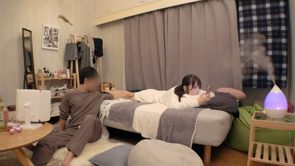 家でリラックスしてるノーブラミニマム彼女とラブラブセックスって最高だな！ 24
