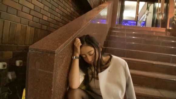 酔っ払ってぐでんぐでんな美女とホテルで介抱セックスって最高だな！ 22