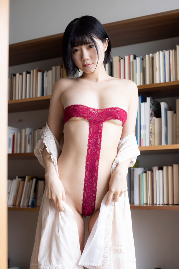 ロリ可愛い顔してるだろ。ウソみたいだろ。30歳なんだぜ。それで。 10