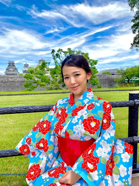 Iカップグラドル天木じゅんの写真集を10冊買うと本人とのリアル飲み会に参加できるらしいぞ！ 4
