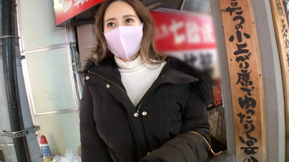 六本木で働く美巨乳ギャルを後ろからガン突きセックスって最高だな！ 3