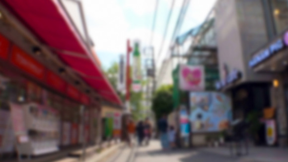 取って付けたような爆乳おっぱいを持つギャルと中出しセックスって最高だな！ 2