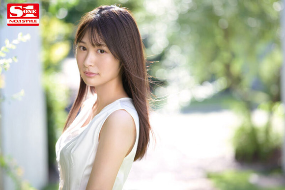 2023年の年初、圧倒的美貌の164cm美女がS1からAVデビュー！ 4