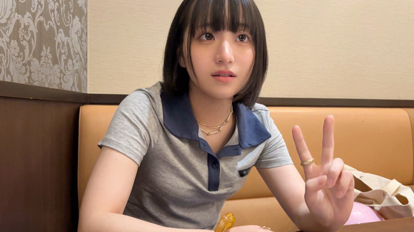 あたシコで稼ぐゲーマー美女とリアルでセックスって最高だな！ 3