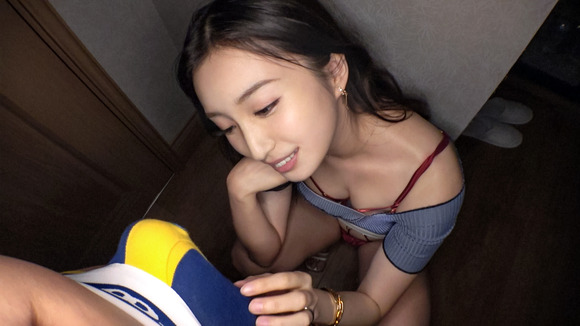 Jカップ乳で痴女な人妻をホテルでハメまくりって最高すぎるよな！ 19