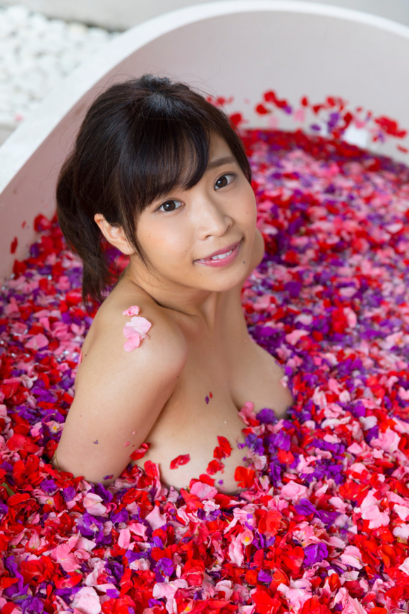 shiraishi-wakana-1548-1-600x900