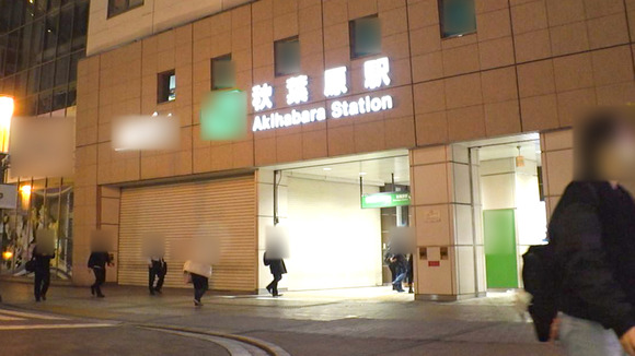 パチンコ帰りの中武さん25歳とコスプレセックスって最高だな！ 3