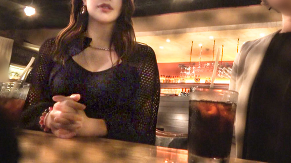 Fカップ巨乳巨尻人妻で特技はパチスロと潮吹きって最高だな！ 9