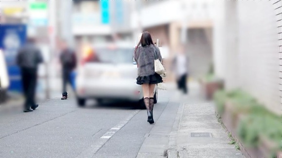 ち●ぽの扱いに絶対の自信を持つ小悪魔美女がイカされまくるってええな！ 24