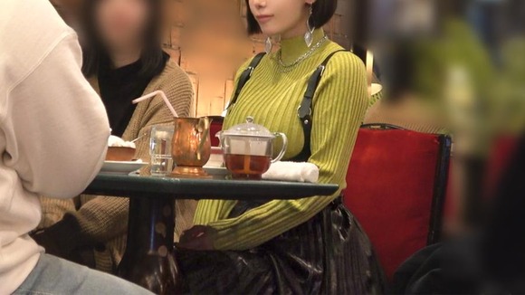 風船入れてるだろレベルの冗談みたいな着衣巨乳から本当に爆乳が出てきたら最高だな！ 6
