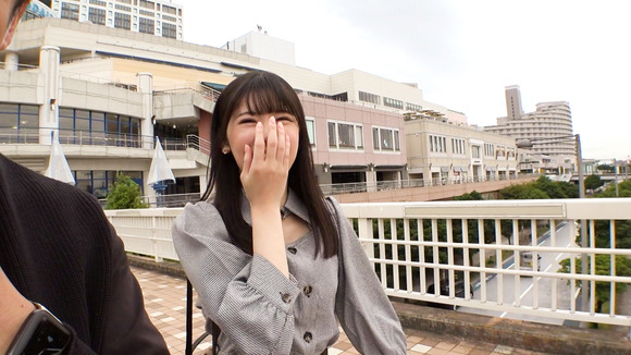 アイドル級に可愛い看護学生とイチャイチャデートした後にセックスってええな！ 4