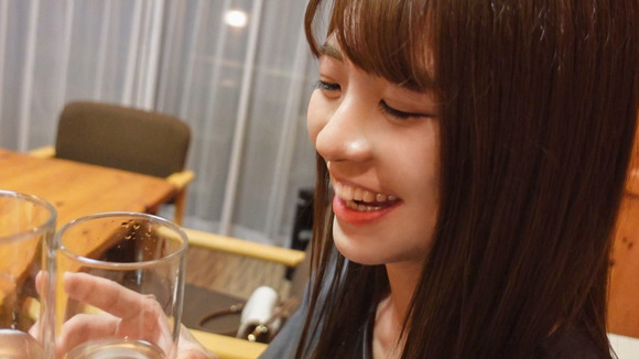 アイドル級に可愛くて小ぶりなおっぱいも奥ゆかしい２０歳なっちゃんとデート後セックスって最高だな！ 18