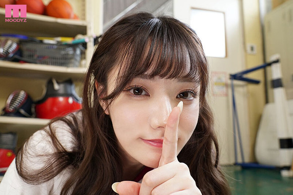 AV女優 宮下玲奈がモデルみたいなスレンダーボディを見せるヌードイメビを出すぞ！ 10