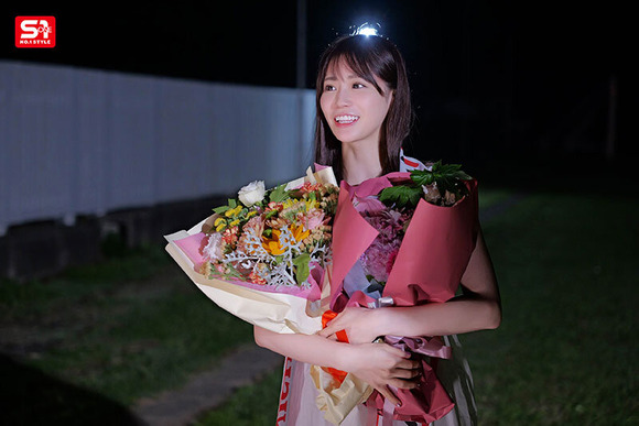 AV女優 未歩ななが引退！最後にガチファン感謝祭のSEX運動会！ 12