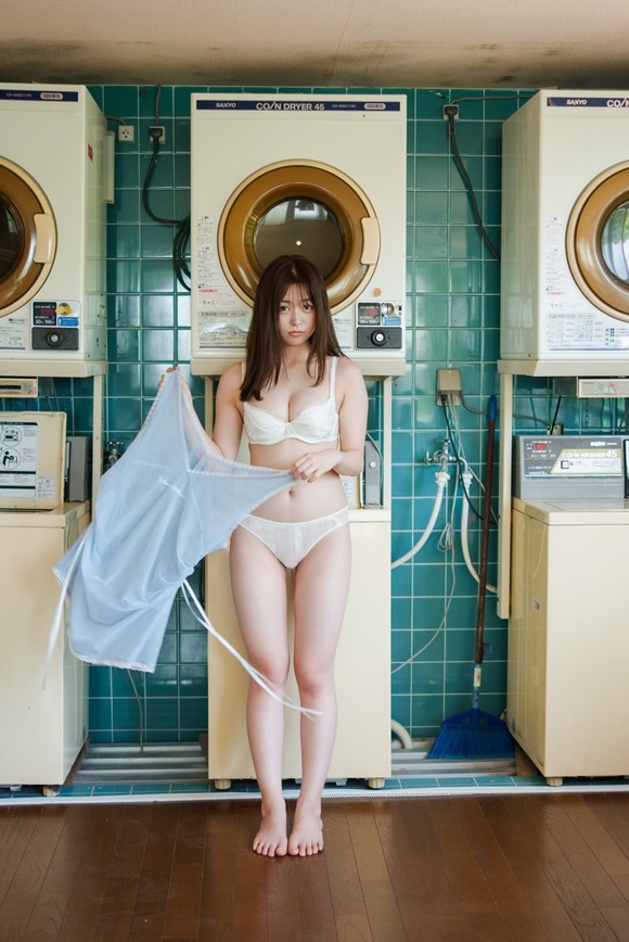 ミスマガ2024 山本杏が待望の1st写真集で可愛すぎボディを見せるぞ！ 3